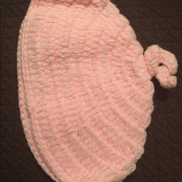 Cute first photo outfit. - Picture 3 of 4